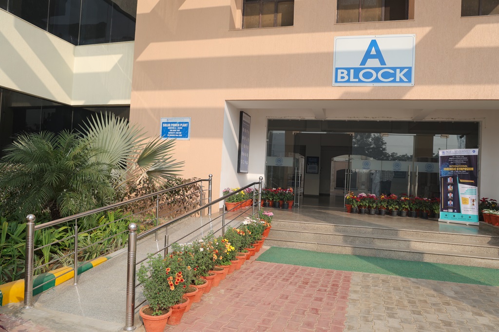 Ramp entrances in all buildings